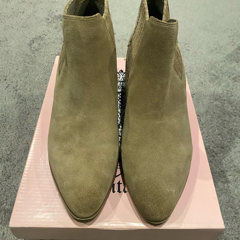 Crown Vintage Tan Ankle Boots